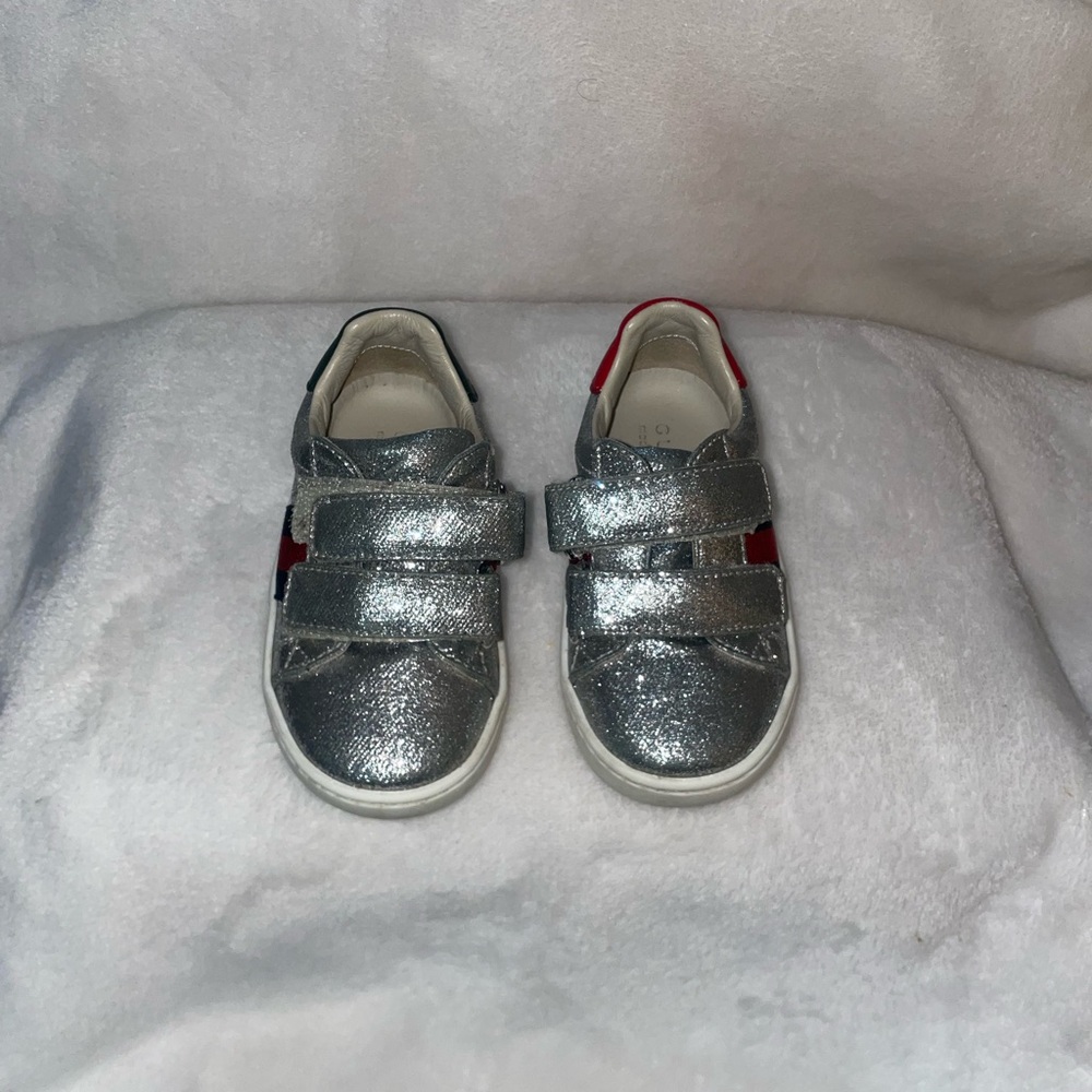 Gucci Kids Silver and Red Sneakers